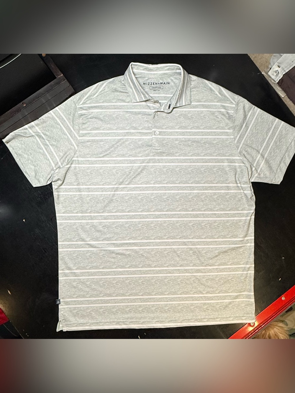 MIZZEN+MAIN Men’s Large Classic Fit Gray & White Stripe Polo Shirt NWOT